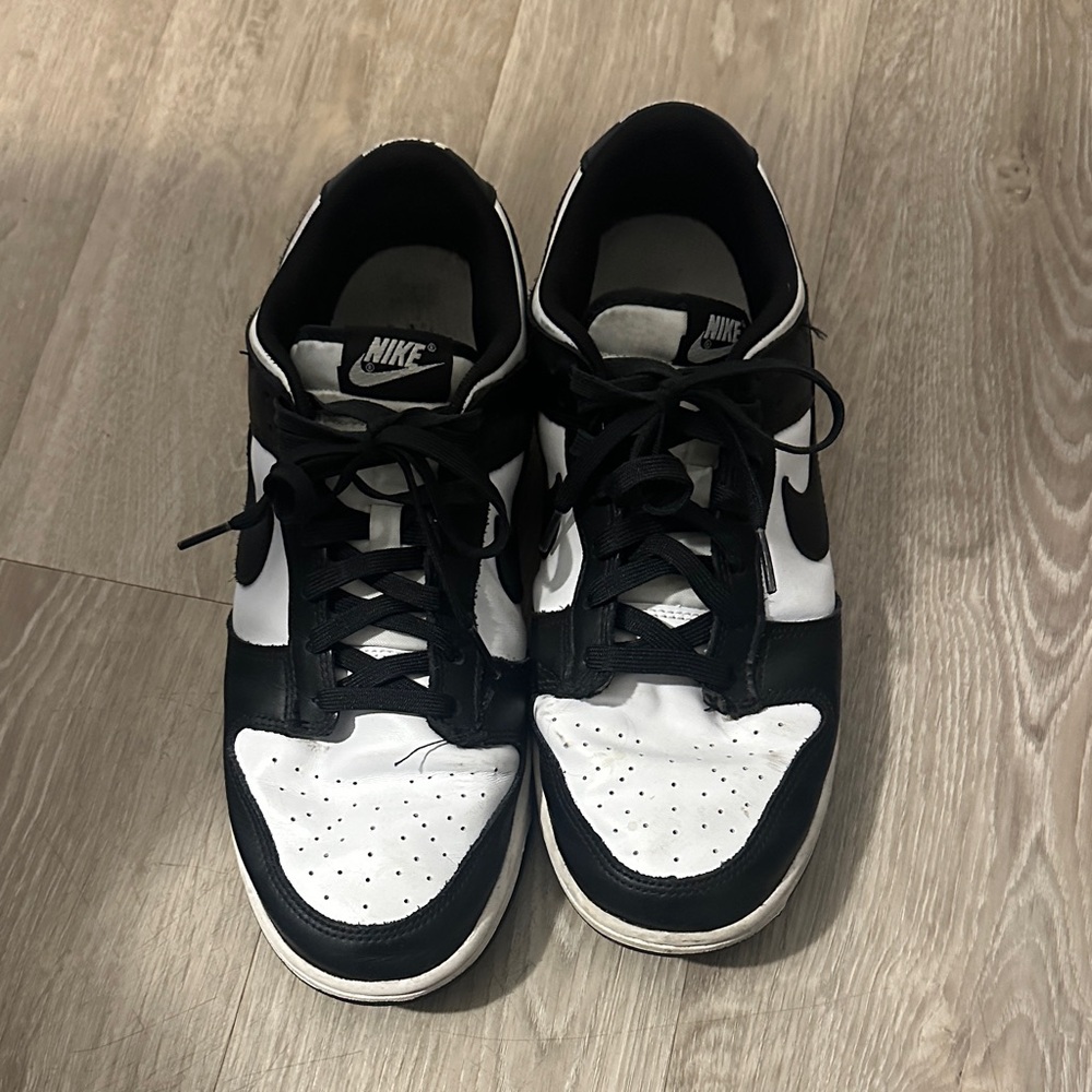Nike Men's Black and White Low-Top DUNKS